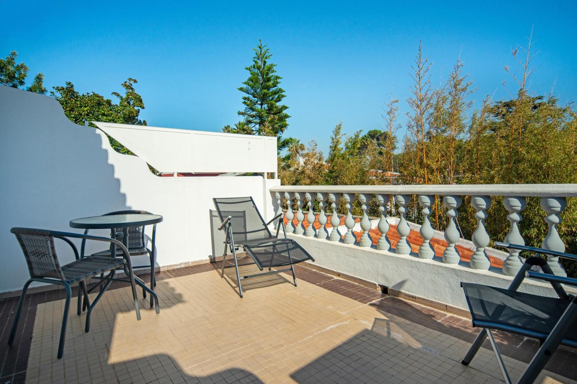 4-Bedroom House In Cascais, Near Guincho Beach Esterno foto