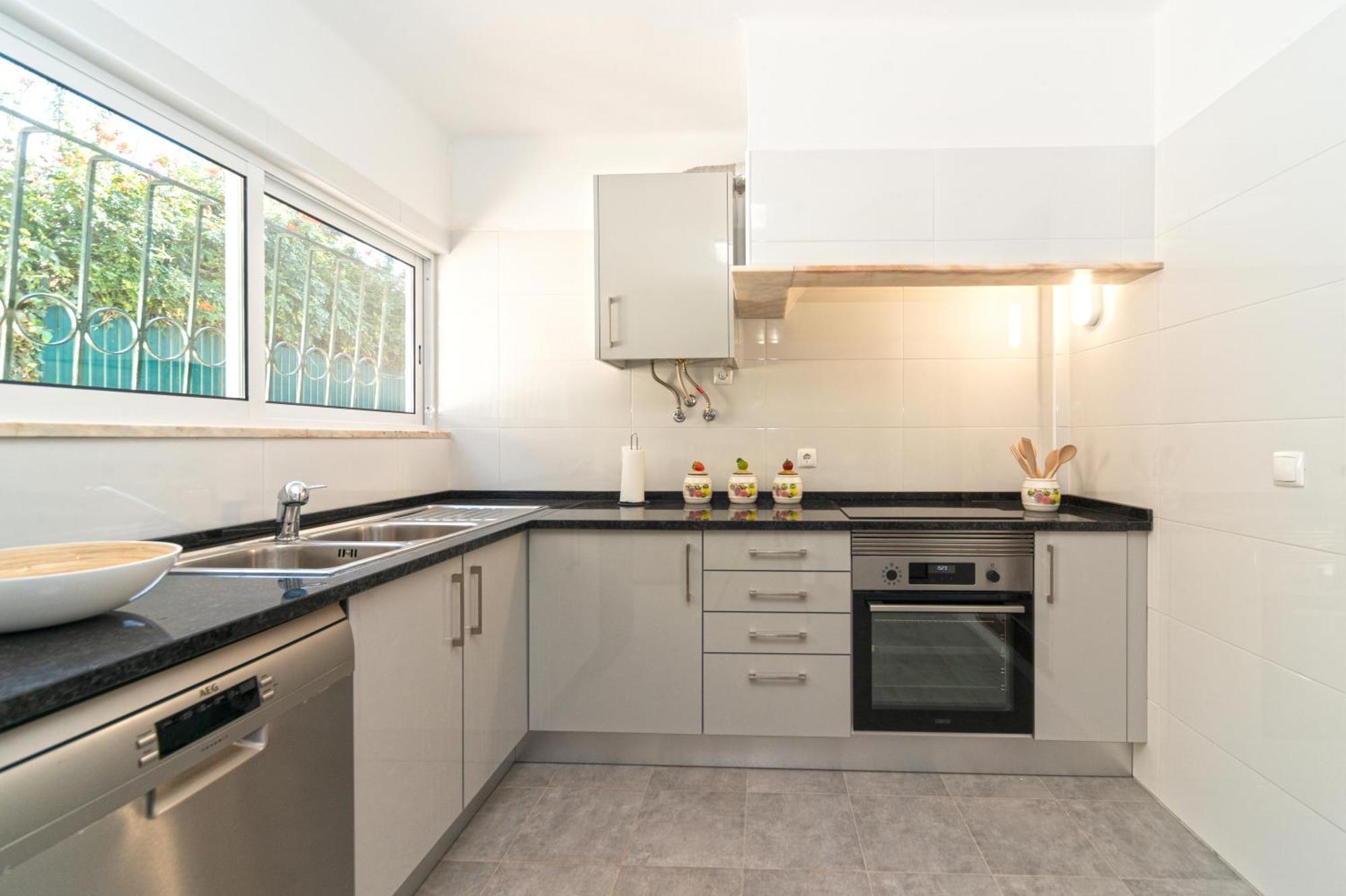 4-Bedroom House In Cascais, Near Guincho Beach Esterno foto